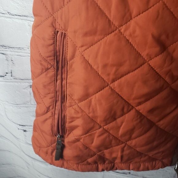 NWT Field and Stream Vest - Picture 4 of 8
